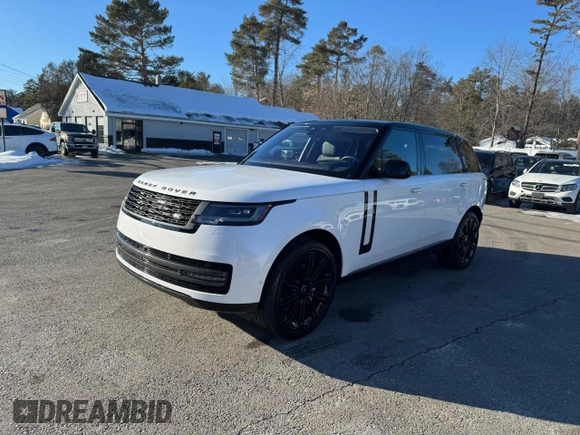 2023 Land Rover Range Rover SE z VIN SALKPBFU8PA009035, wystawiony jako Copart lot #46797635 z przebiegiem 37 025 mil mil oraz Czysty tytuł • Clean title. Historia ofert i sprzedaży dostępna na DreamBid. Obrazek 1.
