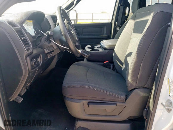 2024 Ram 2500 Tradesman with VIN 3C6UR5HL7RG282673, listed as a Copart auction lot 62127715 with 3,338 mi miles and Salvage title. Bid and sale history available at DreamBid. Image 7.