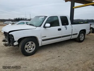 2002 Chevrolet Silverado 1500 Work Truck with VIN 2GCEC19X321396306, listed as a Copart auction lot 46101675 with 234,183 mi miles and Salvage Title. Bid and sale history available at carsss.com. Image 1.