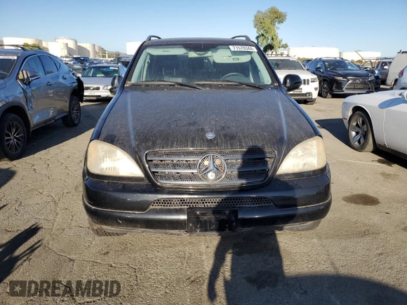 2001 Mercedes-Benz M 320/430/500 z VIN 4JGAB72E81A223281, wystawiony jako Copart lot #71578344 z przebiegiem 112 186 mil mil oraz Czysty tytuł • Clean title. Historia ofert i sprzedaży dostępna na DreamBid. Obrazek 5.