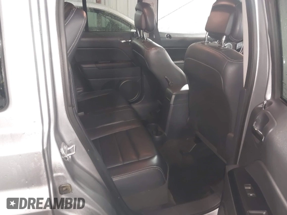 2016 Jeep Patriot High Altitude z VIN 1C4NJRFB0GD500582, wystawiony jako IAAI lot #42298262 z przebiegiem 117 643 mil mil oraz . Historia ofert i sprzedaży dostępna na DreamBid. Obrazek 8.