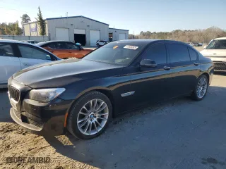 2013 BMW 7 Series 740Li with VIN WBAYE4C54DD137568, listed as a Copart auction lot 43586685 with 181,796 mi miles and Clean Title. Bid and sale history available at carsss.com. Image 1.