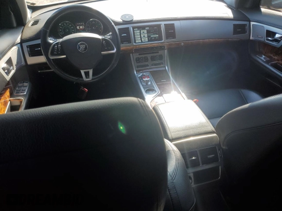 2014 Jaguar XF SC with VIN SAJWA0EX8E8U15266, listed as a Copart auction lot 78530964 with 68,033 mi miles and Clean Title. Bid and sale history available at DreamBid. Image 8.