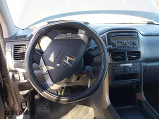 2008 Honda Pilot EX with VIN 5FNYF18498B007265, listed as a IAAI auction lot 41440608 with 148,351 mi miles. Bid and sale history available at carsss.com. Image 14.