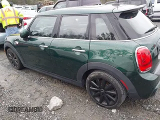 2016 MINI Cooper Hardtop 4 Door S with VIN WMWXU3C58G2D31595, listed as a IAAI auction lot 41267547 with 145,191 mi miles. Bid and sale history available at carsss.com. Image 14.