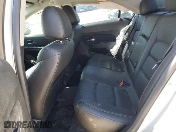 2014 Chevrolet Cruze 2LT z VIN 1G1PE5SB3E7417065, wystawiony jako Copart lot #55464935 z przebiegiem 60 720 mil mil oraz Szkoda całkowita • Salvage title. Historia ofert i sprzedaży dostępna na DreamBid. Obrazek 10.