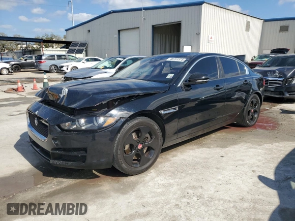 2017 Jaguar XE 25t z VIN SAJAR4BG7HA977736, wystawiony jako Copart lot #48751375 z przebiegiem 121 674 mil mil oraz Szkoda całkowita • Salvage title. Historia ofert i sprzedaży dostępna na DreamBid. Obrazek 1.