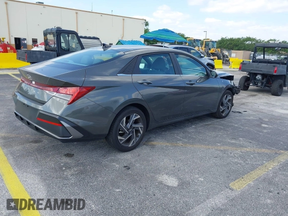 2025 Hyundai Elantra SEL Convenience with VIN KMHLS4DG9SU905768, listed as a IAAI auction lot 42101897 with 7,303 mi miles and . Bid and sale history available at DreamBid. Image 4.