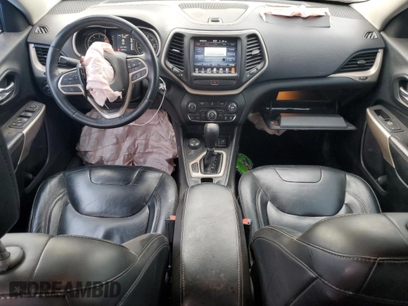 2017 Jeep Cherokee Latitude z VIN 1C4PJMCB1HW632045, wystawiony jako Copart lot #88050445 z przebiegiem 155 257 mil mil oraz Szkoda całkowita • Salvage title. Historia ofert i sprzedaży dostępna na DreamBid. Obrazek 8.