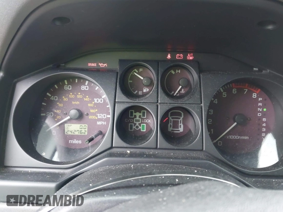 2002 Mitsubishi Montero Limited z VIN JA4MW51R02J071877, wystawiony jako IAAI lot #42214274 z przebiegiem 242 762 mil mil oraz . Historia ofert i sprzedaży dostępna na DreamBid. Obrazek 7.
