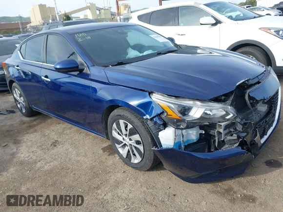 2021 Nissan Altima 2.5 S with VIN 1N4BL4BV1MN390668, listed as a IAAI auction lot 41809009 with 85,714 mi miles. Bid and sale history available at carsss.com. Image 1.