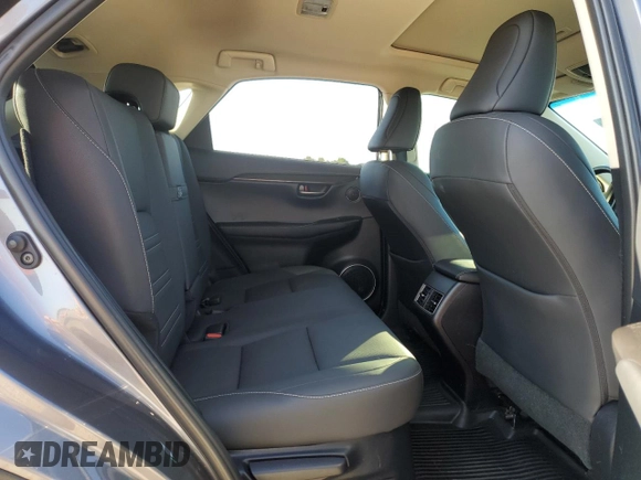 2019 Lexus NX 300 z VIN JTJBARBZ7K2188705, wystawiony jako Copart lot #55131045 z przebiegiem 71 737 mil mil oraz Szkoda całkowita • Salvage title. Historia ofert i sprzedaży dostępna na DreamBid. Obrazek 11.