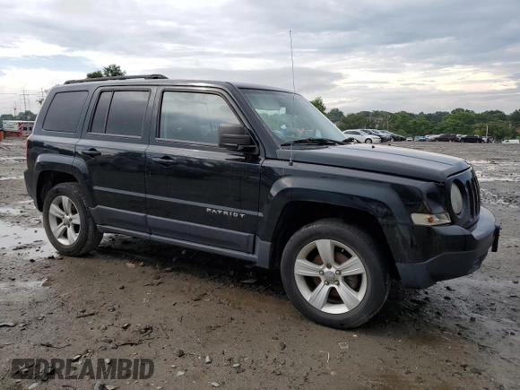 2013 Jeep Patriot Sport z VIN 1C4NJRBB7DD218182, wystawiony jako Copart lot #61376575 z przebiegiem 157 754 mil mil oraz Czysty tytuł • Clean title. Historia ofert i sprzedaży dostępna na DreamBid. Obrazek 4.