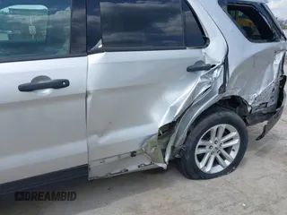 2016 Ford Explorer z VIN 1FM5K7B86GGB86314, wystawiony jako IAAI lot #42149103 z przebiegiem 64 416 mil mil oraz . Historia ofert i sprzedaży dostępna na DreamBid. Obrazek 6.