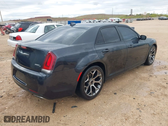 2018 Chrysler 300 with VIN 2C3CCABGXJH214404, listed as a IAAI auction lot 41941275 with 165,289 mi miles. Bid and sale history available at carsss.com. Image 4.