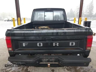 1989 Ford Ranger with VIN 1FTCR15T2KPB41366, listed as a IAAI auction lot 41980273 with 57,772 mi miles. Bid and sale history available at carsss.com. Image 16.
