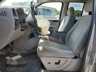 2007 GMC Envoy SLT with VIN 1GKDT13SX72181610, listed as a Copart auction lot 68493434 with Not Provided miles and Salvage Title. Bid and sale history available at carsss.com. Image 7.