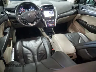2019 Lincoln MKC Reserve with VIN 5LMCJ3D98KUL02399, listed as a Copart auction lot 68334054 with 51,758 mi miles and Salvage Title. Bid and sale history available at carsss.com. Image 8.