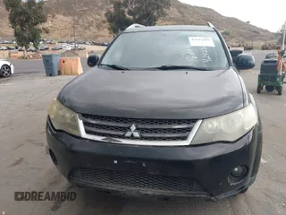 2008 Mitsubishi Outlander SE z VIN JA4LS31W28Z013040, wystawiony jako IAAI lot #42422285 z przebiegiem 155 225 mil mil oraz . Historia ofert i sprzedaży dostępna na DreamBid. Obrazek 6.