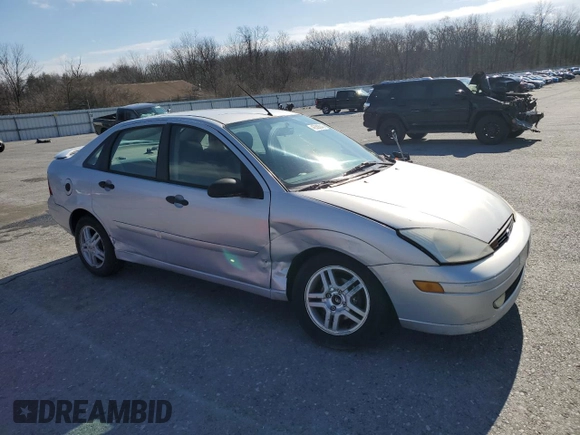 2000 Ford Focus SE with VIN 1FAFP3435YW340772, listed as a Copart auction lot 45588045 with 170,349 mi miles and Salvage Title. Bid and sale history available at carsss.com. Image 4.