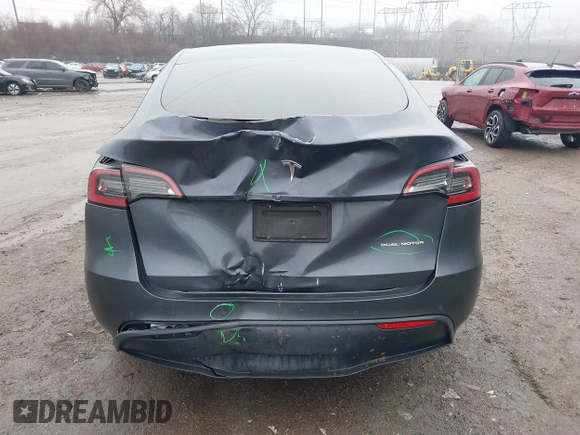 2022 Tesla Model Y Long Range z VIN 7SAYGDEE9NF331410, wystawiony jako IAAI lot #41580172 z przebiegiem 81 794 mil mil oraz . Historia ofert i sprzedaży dostępna na DreamBid. Obrazek 16.