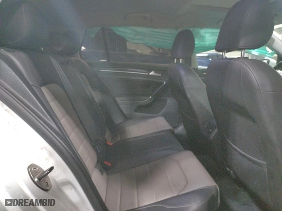 2015 Volkswagen Golf TSI S with VIN 3VW217AU8FM008463, listed as a Copart auction lot 43637843 with 99,582 mi miles. Bid and sale history available at carsss.com. Image 10.