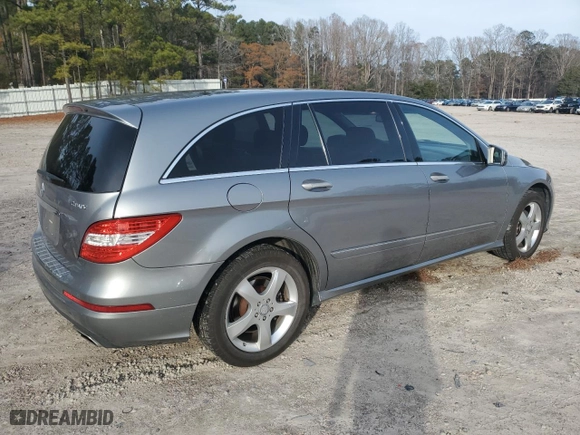 2011 Mercedes-Benz R-Class R 350 with VIN 4JGCB6FE4BA113620, listed as a Copart auction lot 84729734 with 170,898 mi miles and Clean Title. Bid and sale history available at carsss.com. Image 3.