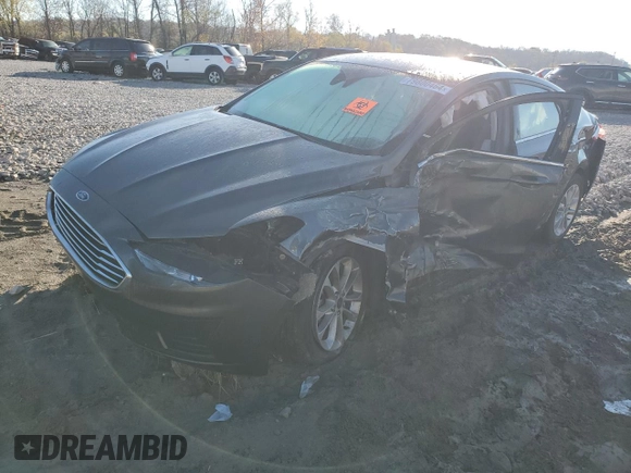2020 Ford Fusion SE with VIN 3FA6P0HDXLR147336, listed as a Copart auction lot 79800464 with Not Provided miles and Salvage Title. Bid and sale history available at carsss.com. Image 1.