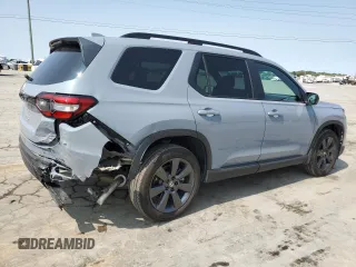 2024 Honda Pilot Sport with VIN 5FNYG2H34RB005497, listed as a Copart auction lot 70763684 with 8,951 mi miles and Salvage Title. Bid and sale history available at carsss.com. Image 3.