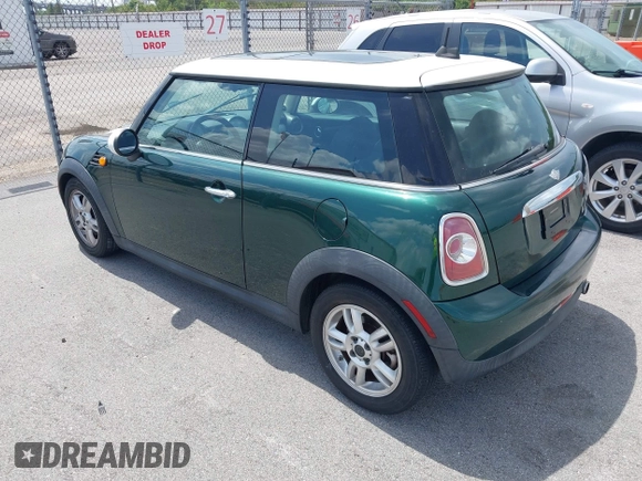 2012 MINI Hardtop with VIN WMWSU3C51CT260588, listed as a IAAI auction lot 42482647 with 117,045 mi miles and . Bid and sale history available at DreamBid. Image 3.