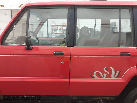 1991 Isuzu Trooper z VIN JACCH58R6M8905869, wystawiony jako IAAI lot #42394651 z przebiegiem 117 130 mil mil oraz . Historia ofert i sprzedaży dostępna na DreamBid. Obrazek 14.
