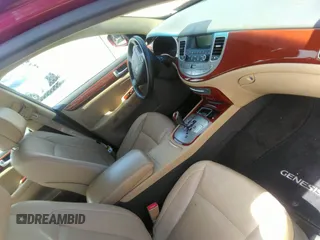 2013 Hyundai Genesis 3.8L z VIN KMHGC4DD8DU212407, wystawiony jako IAAI lot #42237644 z przebiegiem 113 143 mil mil oraz . Historia ofert i sprzedaży dostępna na DreamBid. Obrazek 5.