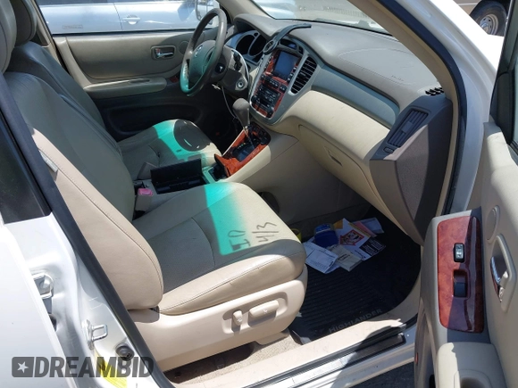 2006 Toyota Highlander z VIN JTEDW21A060015587, wystawiony jako IAAI lot #42239548 z przebiegiem 164 410 mil mil oraz . Historia ofert i sprzedaży dostępna na DreamBid. Obrazek 5.