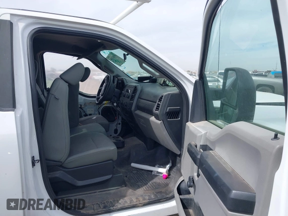 2017 Ford F-250 XL with VIN 1FTBF2A61HEF21376, listed as a IAAI auction lot 41681494 with 26,755 mi miles and . Bid and sale history available at DreamBid. Image 5.