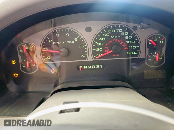 2008 Ford F-150 XL с VIN 1FTRW14W48FB00900, выставлен на аукционе Copart как лот 57503305 с пробегом 309 607 миль миль и Чистый • Clean title. История ставок и продаж доступна на DreamBid. Изображение 9.