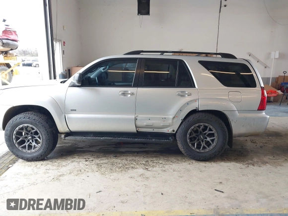 2007 Toyota 4Runner SR5 with VIN JTEZT14R078011522, listed as a IAAI auction lot 41606835 with 239,601 mi miles. Bid and sale history available at carsss.com. Image 6.