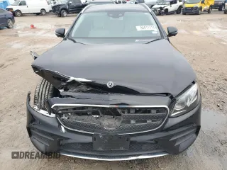 2019 Mercedes-Benz E 450 with VIN WDDZH6JB6KA591649, listed as a Copart auction lot 84411714 with 55,956 mi miles and Salvage Title. Bid and sale history available at DreamBid. Image 5.