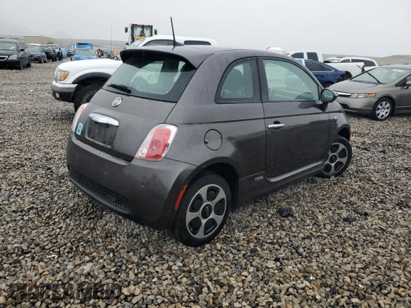 2017 FIAT 500e with VIN 3C3CFFGE0HT600746, listed as a Copart auction lot 55964925 with 30,465 mi miles and Salvage title. Bid and sale history available at DreamBid. Image 3.
