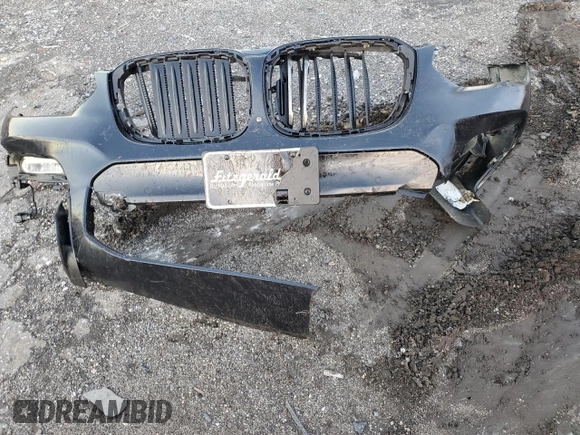 2019 BMW X4 M40i z VIN 5UXUJ5C5XKLA93583, wystawiony jako Copart lot #84643664 z przebiegiem Nie podano mil oraz Szkoda całkowita • Salvage title. Historia ofert i sprzedaży dostępna na DreamBid. Obrazek 15.