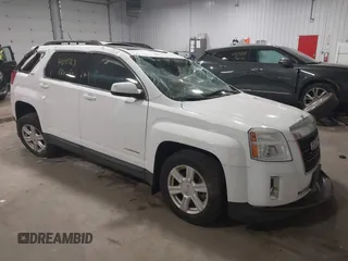2015 GMC Terrain SLT z VIN 2GKFLXEK0F6195381, wystawiony jako IAAI lot #41818763 z przebiegiem 70 688 mil mil oraz . Historia ofert i sprzedaży dostępna na DreamBid. Obrazek 1.