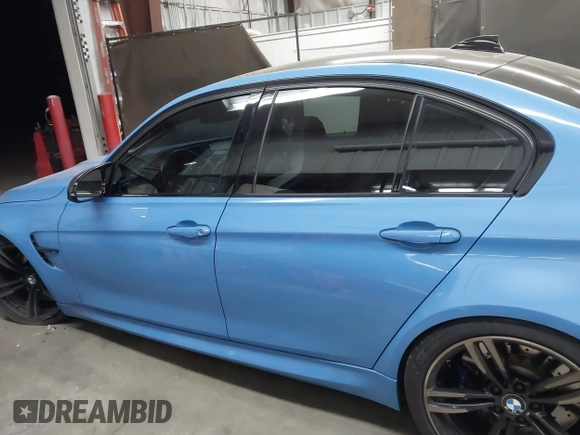 2015 BMW M3 с VIN WBS3C9C5XFP803102, выставлен на аукционе IAAI как лот 41616127 с пробегом 44 538 миль миль и . История ставок и продаж доступна на DreamBid. Изображение 14.
