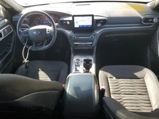 2020 Ford Explorer XLT with VIN 1FMSK7DH7LGB51839, listed as a Copart auction lot 49852995 with 68,387 mi miles and Salvage Title. Bid and sale history available at carsss.com. Image 8.