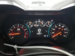2017 Chevrolet Camaro 2LT z VIN 1G1FD3DS4H0215168, wystawiony jako Copart lot #44794965 z przebiegiem 56 267 mil mil oraz Szkoda całkowita • Salvage title. Historia ofert i sprzedaży dostępna na DreamBid. Obrazek 9.