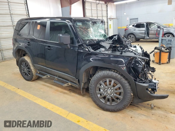2024 Toyota Land Cruiser z VIN JTEABFAJXRK006314, wystawiony jako Copart lot #57023965 z przebiegiem Nie podano mil oraz Czysty tytuł • Clean title. Historia ofert i sprzedaży dostępna na DreamBid. Obrazek 4.
