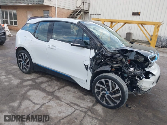 2016 BMW i3 z VIN WBY1Z2C57GV556766, wystawiony jako IAAI lot #41909815 z przebiegiem 51 291 mil mil oraz . Historia ofert i sprzedaży dostępna na DreamBid. Obrazek 1.
