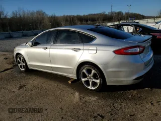 2014 Ford Fusion SE with VIN 3FA6P0H71ER141485, listed as a Copart auction lot 49236925 with 69,250 mi miles and Non Repairable. Bid and sale history available at carsss.com. Image 2.