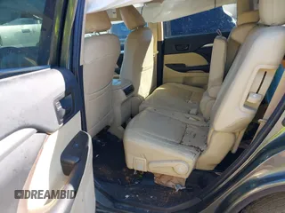 2019 Toyota Highlander LE with VIN 5TDZZRFH2KS291289, listed as a IAAI auction lot 41561219 with 125,744 mi miles and . Bid and sale history available at DreamBid. Image 8.