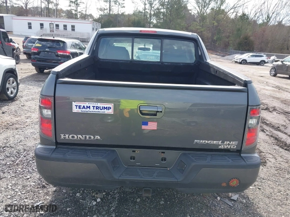 2013 Honda Ridgeline RT with VIN 5FPYK1F28DB011743, listed as a IAAI auction lot 41435328 with 71,136 mi miles. Bid and sale history available at carsss.com. Image 16.