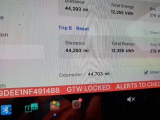 2022 Tesla Model Y Long Range with VIN 7SAYGDEE1NF491488, listed as a Copart auction lot 49266945 with 44,703 mi miles and Salvage Title. Bid and sale history available at carsss.com. Image 9.