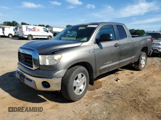 2008 Toyota Tundra 4WD Truck with VIN 5TBBV541X8S499448, listed as a Copart auction lot 69318414 with 253,204 mi miles and Salvage Title. Bid and sale history available at carsss.com. Image 1.